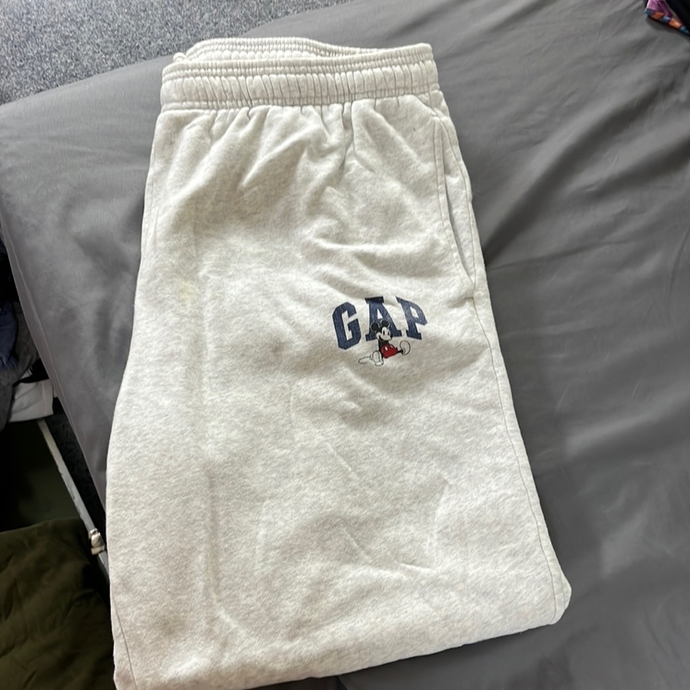 Men’s Large Gap x Disney Sweatpants